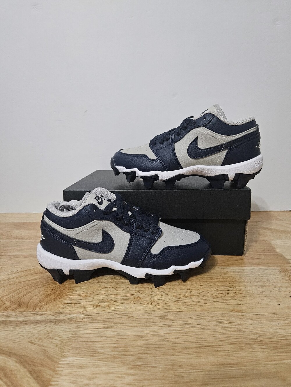 Nike Jordan 1 Low Cleats Georgetown GS